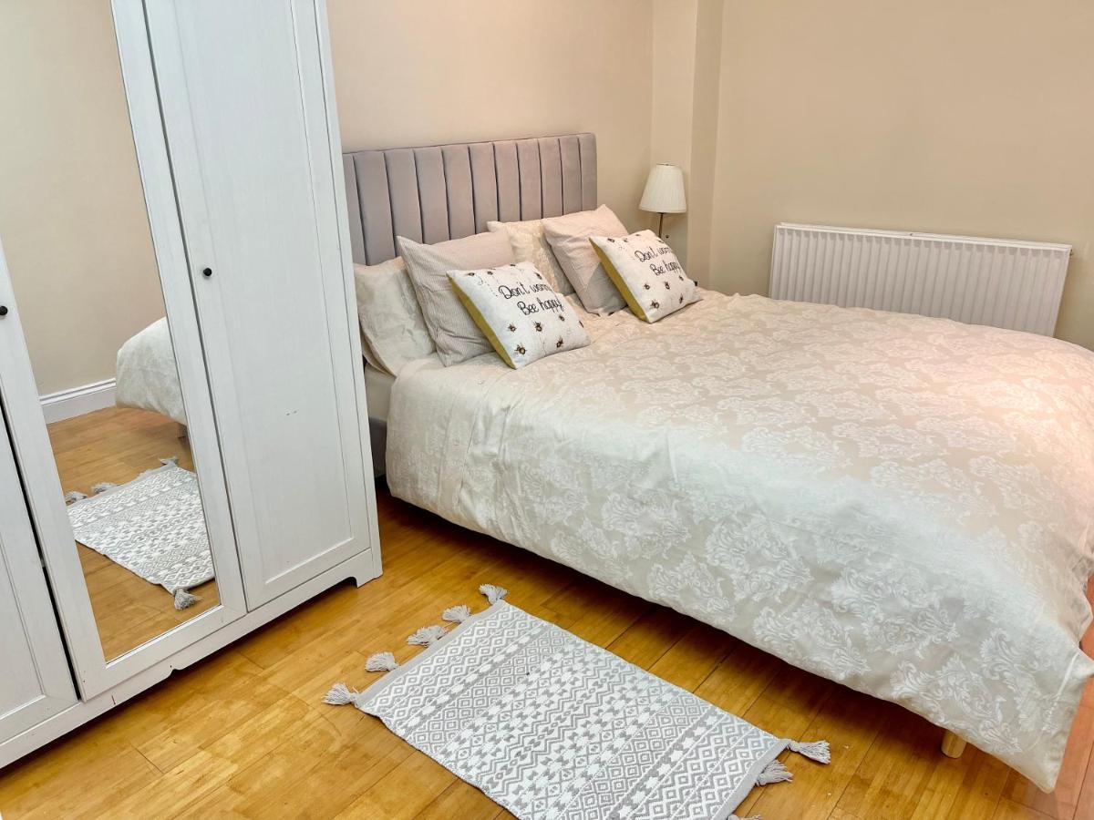Appartamento Cosy Private Flat Waterloo Station Londra